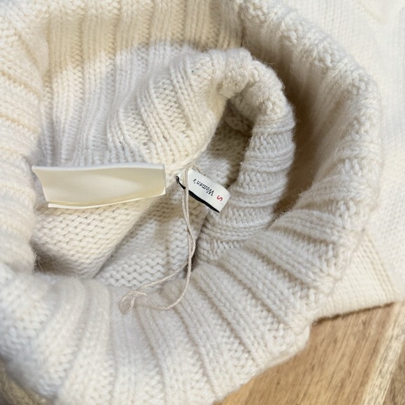 Fjall‎ Raven Sweater Ovik Cable Knit Roll Neck Wool Pullover Women's Small New - Picture 4 of 13